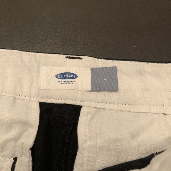 Old Navy Women's Flat Front Stretch Pockets Casual Chino Shorts Black Size 4 - Picture 6 of 6